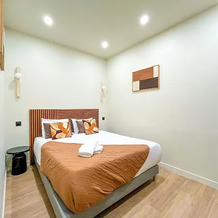 Urban Flat 199 - Beautiful 5 Bedrooms In The Center * Parigi
